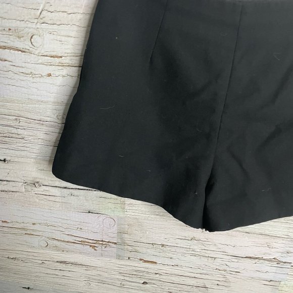 Ochirly black shorts size medium - Picture 2 of 11